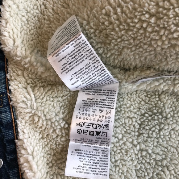 🍵 2 for $150 🍵 NEW Levi’s Sherpa denim jacket - Picture 8 of 9